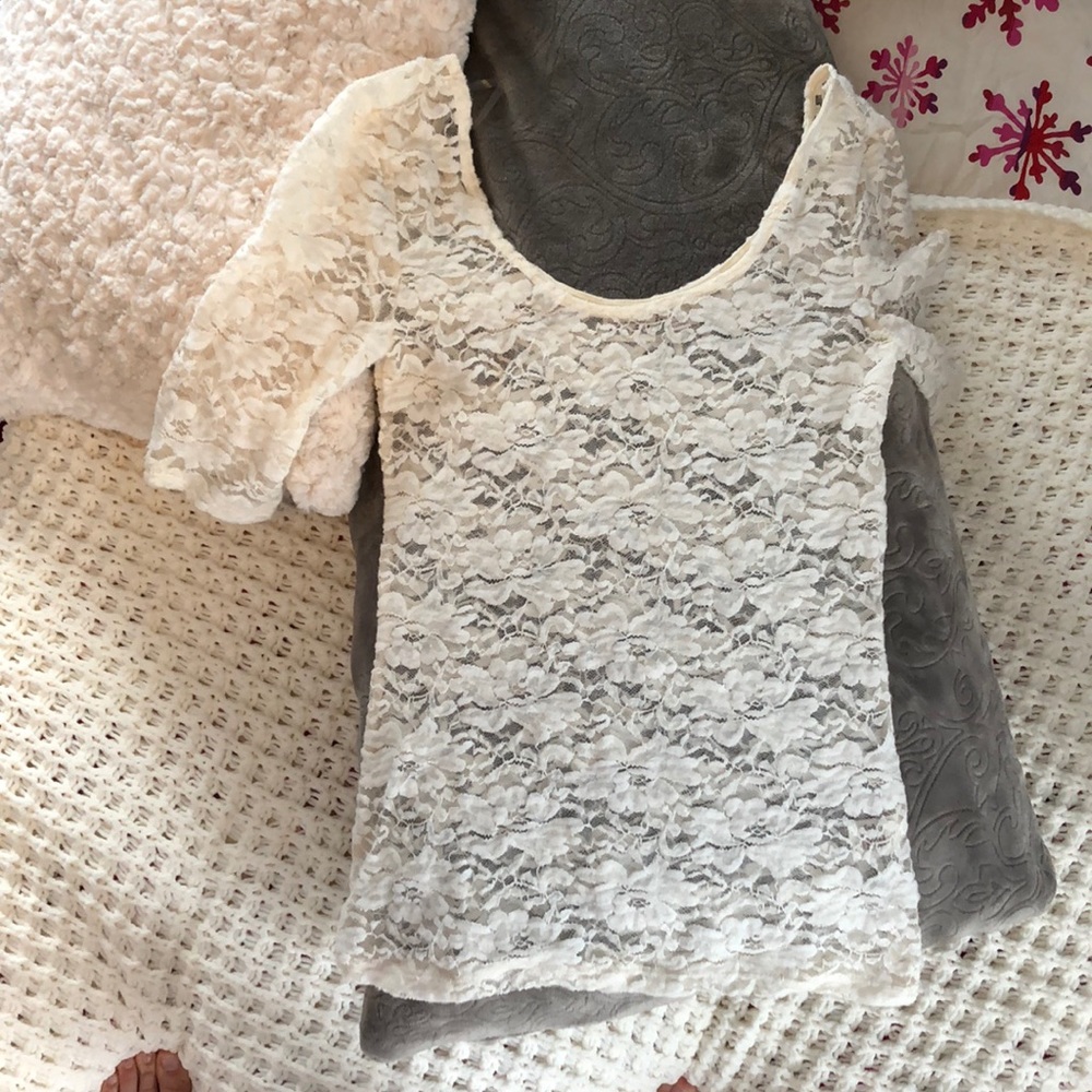 Small Beautiful Lace Sheer Top - Picture 2 of 5